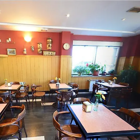 Hostal Bar Stop Guest house